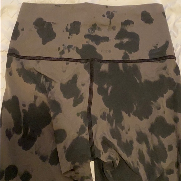 RARE lululemon lab leggings - Picture 2 of 3